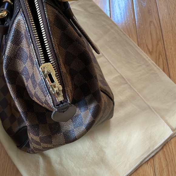 Louis Vuitton Verona MM Bag - Picture 7 of 11